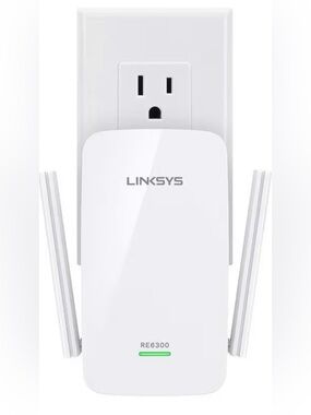 Linksys RE6300 White Dual-Antenna Wi‑Fi Range Extender